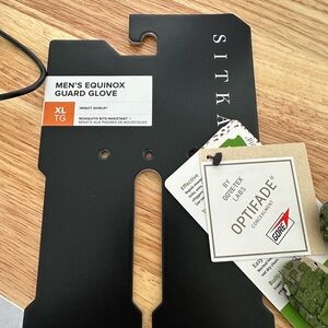 Sitka equinox gloves optifade cover XL brand new